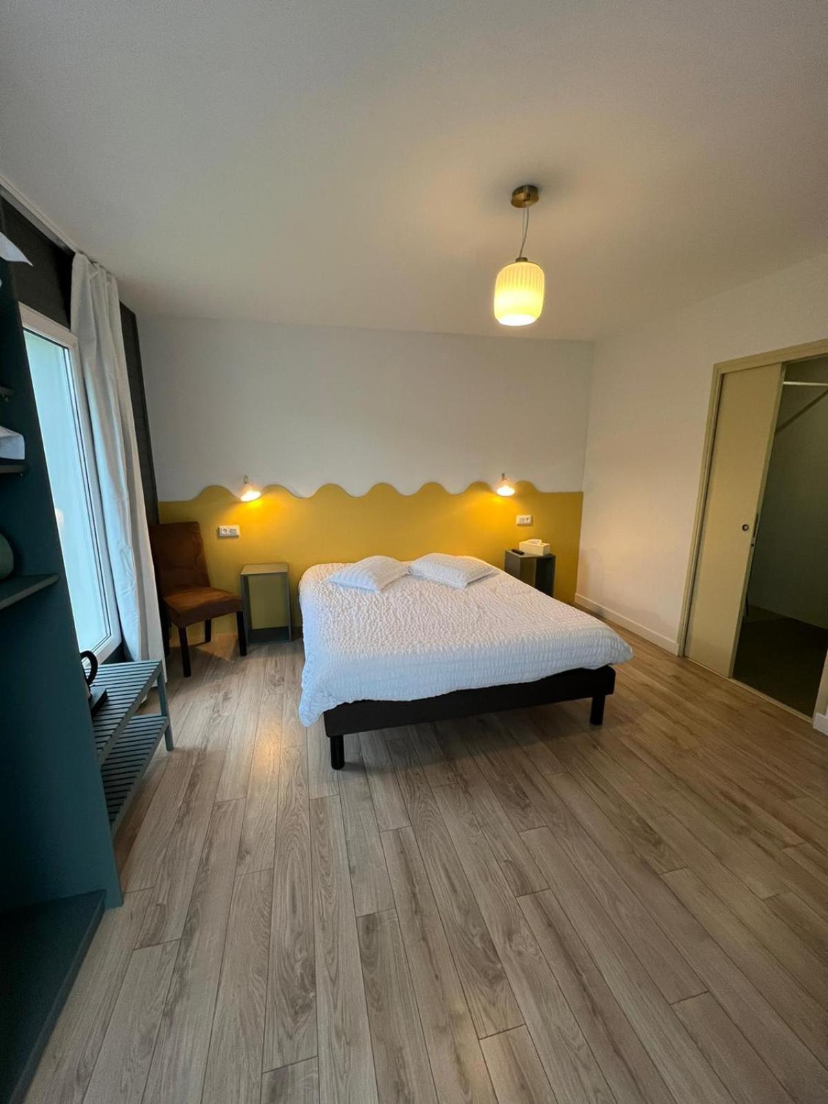 Le Relais De Beaucemaine Hotel