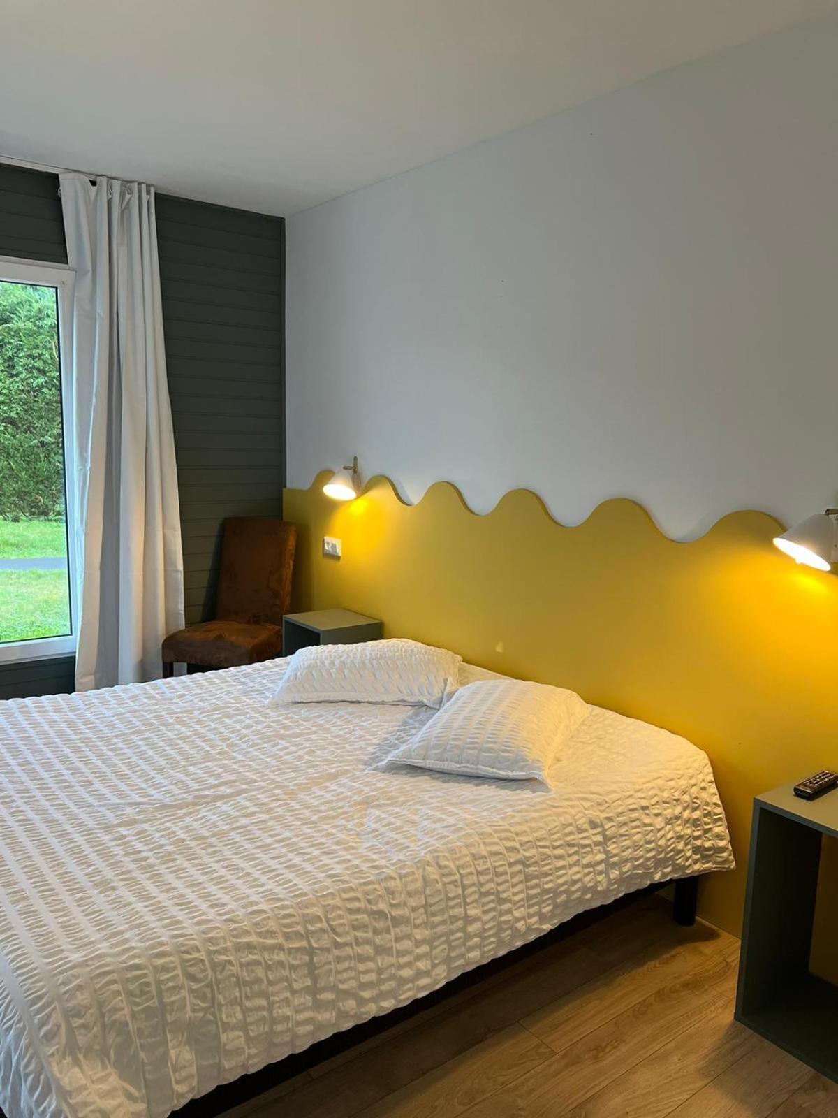 Le Relais De Beaucemaine Hotel