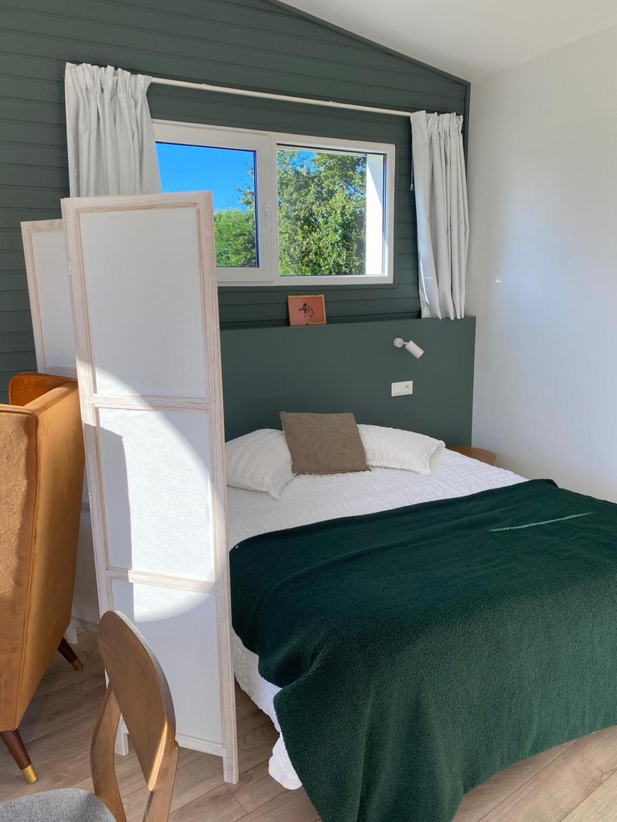 Le Relais De Beaucemaine Hotel