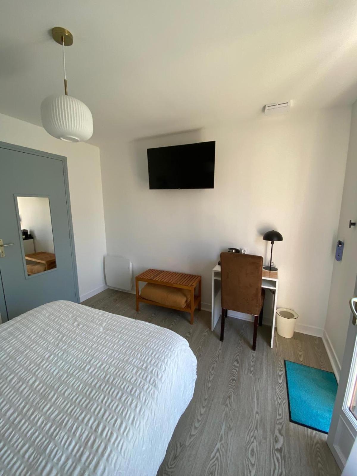 Hotel Le Relais De Beaucemaine
